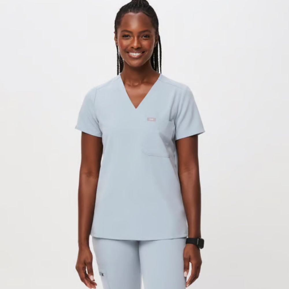 Figs Technical Collection Scrub Top